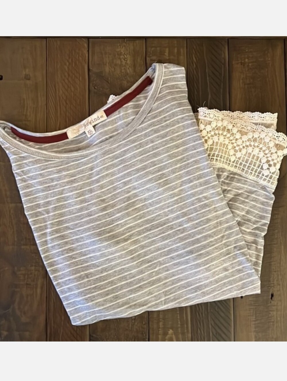☆NWT Rewind‎ Womens Top, Gray & White Horizontally Strip With Lace, Size XL
